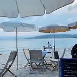 Appartamento Rooftop Pool, Private Garden, At The Beach!