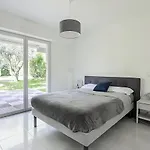 Rooftop Pool, Private Garden, At The Beach! Appartamento *