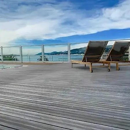 Rooftop Pool, Private Garden, At The Beach!