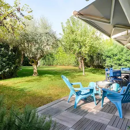 Rooftop Pool, Private Garden, At The Beach! Διαμέρισμα